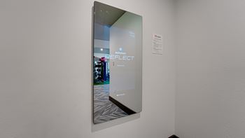 Smart fitness mirror 